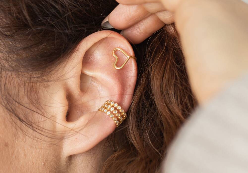 Karmakala Sparkle: The Ultimate Guide to Styling Artificial Jewellery Like a Pro